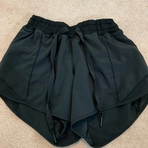 Lululemon black shorts